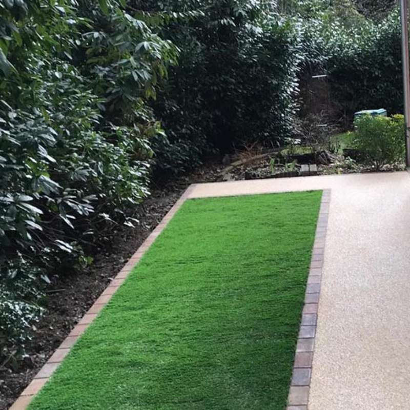 best-artificial-grass-for-backyard-2