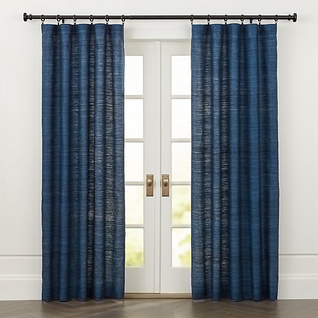 Country-style-window-curtains-with-floral-patterns-can-decorate-your-room