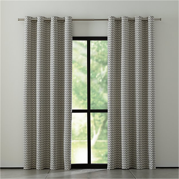 Country-style-window-curtains-with-floral-patterns-can-decorate-your-room