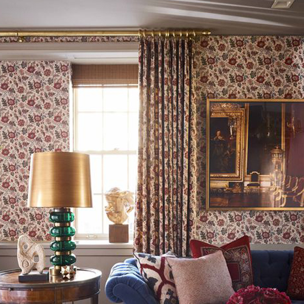 Country-style-window-curtains-with-floral-patterns-can-decorate-your-room