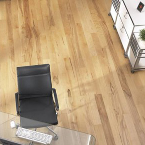 b9388d4aa9f94b44c8909e3e4ee8c494--carpet-flooring-laminate-flooring