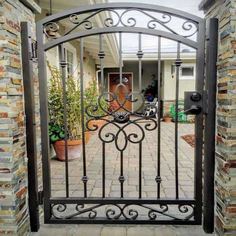 iron-single-door-design