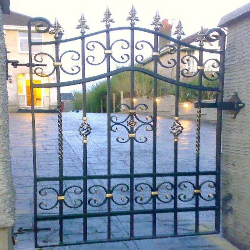 iron-single-door-design